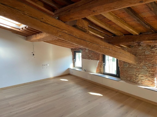 appartamento in vendita a Lucca in zona Centro Città
