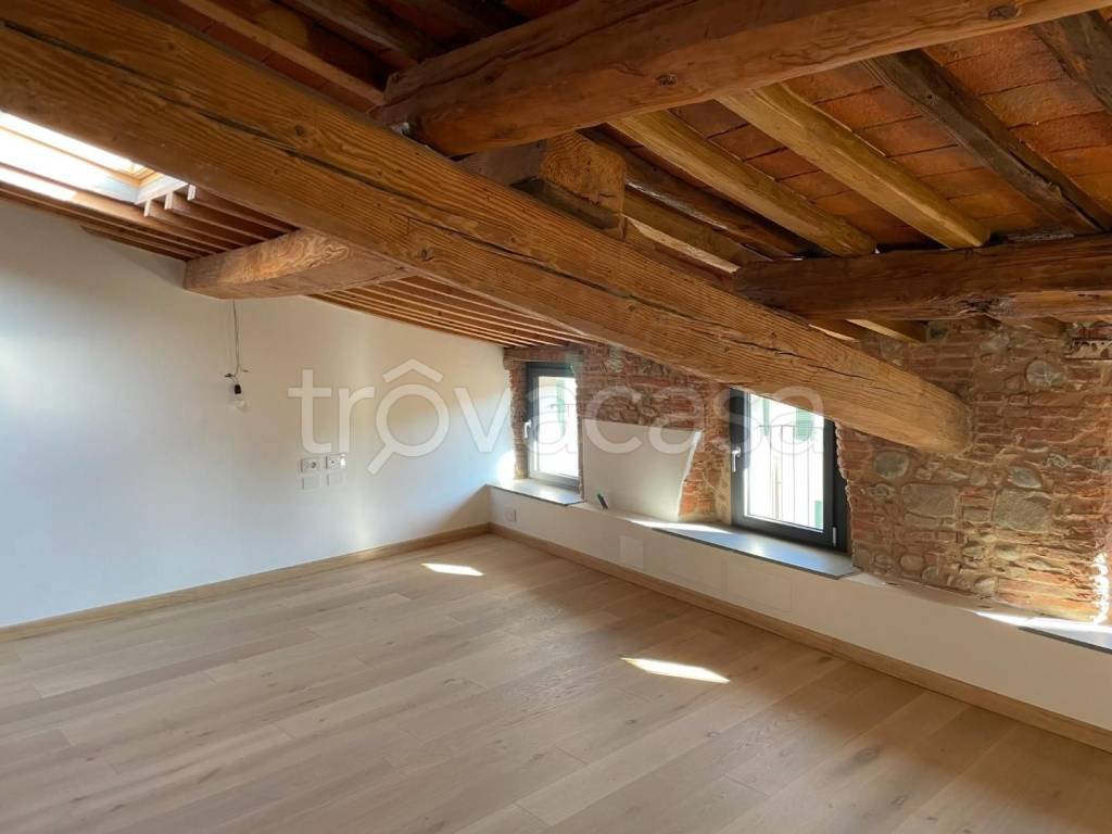 appartamento in vendita a Lucca in zona Centro Città