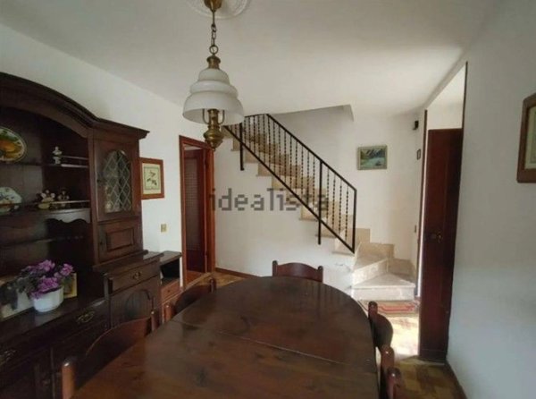 casa indipendente in vendita a Lucca in zona San Pietro a Vico