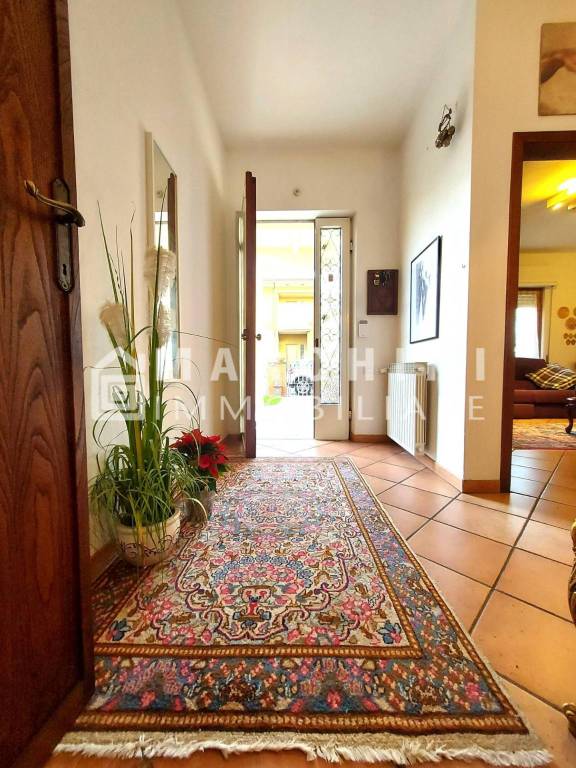 casa indipendente in vendita a Lucca in zona San Pietro a Vico