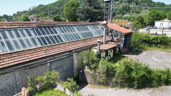 appartamento in vendita a Lucca in zona Ponte a Moriano