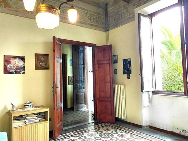 casa indipendente in vendita a Lucca in zona Centro Città