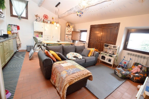 mansarda in vendita a Lucca in zona Picciorana