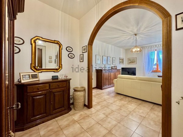 appartamento in vendita a Lucca in zona zona Mugnano