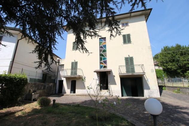 casa indipendente in vendita a Lucca