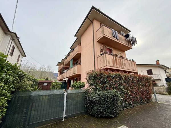 appartamento in vendita a Lucca in zona Ponte San Pietro