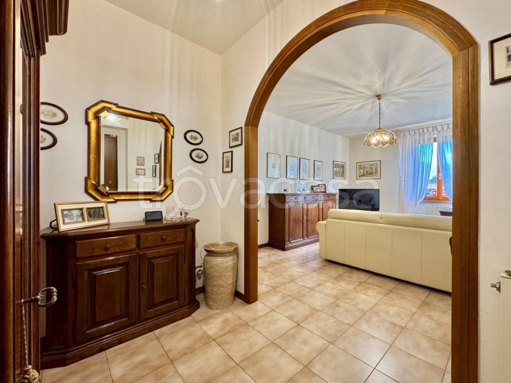 appartamento in vendita a Lucca in zona zona Mugnano