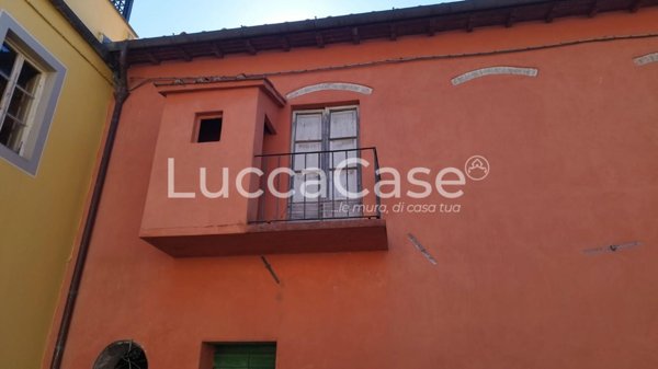 appartamento in vendita a Lucca in zona Centro Città