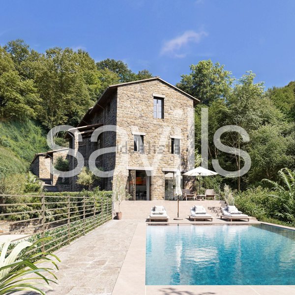 casale in vendita a Lucca