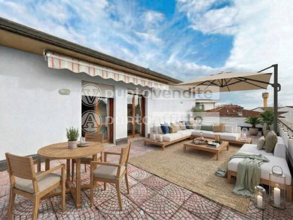 appartamento in vendita a Lucca in zona Centro Città