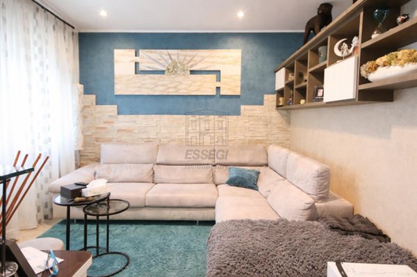 casa indipendente in vendita a Lucca in zona Centro Città