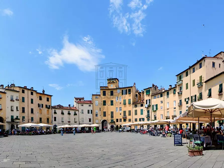 negozio in vendita a Lucca in zona Centro Città