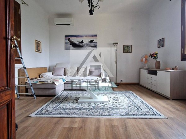 casa indipendente in vendita a Lucca in zona Maggiano