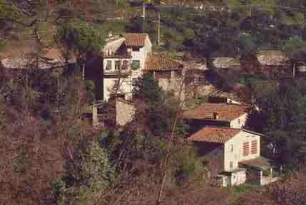 casa indipendente in vendita a Lucca in zona Mastiano
