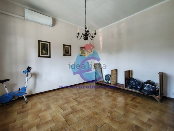 casa indipendente in vendita a Lucca in zona Centro Città