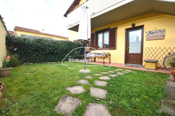 appartamento in vendita a Lucca in zona zona SS. Annunziata
