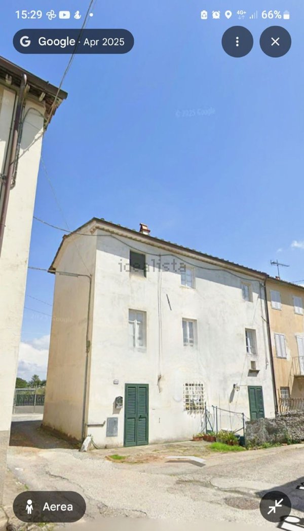 casa indipendente in vendita a Lucca in zona San Lorenzo a Vaccoli