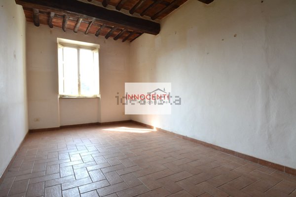 casa indipendente in vendita a Lucca in zona Nave