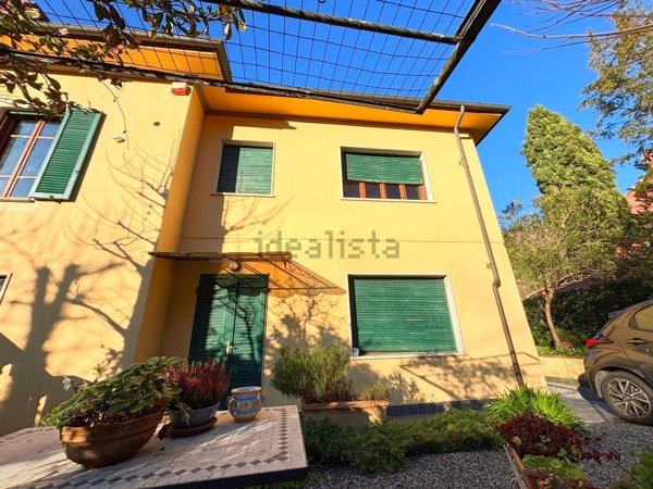 appartamento in vendita a Lucca in zona Cerasomma