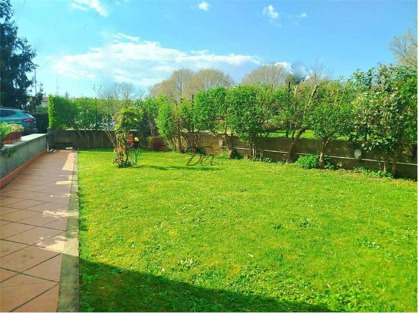 casa indipendente in vendita a Lucca in zona zona San Marco