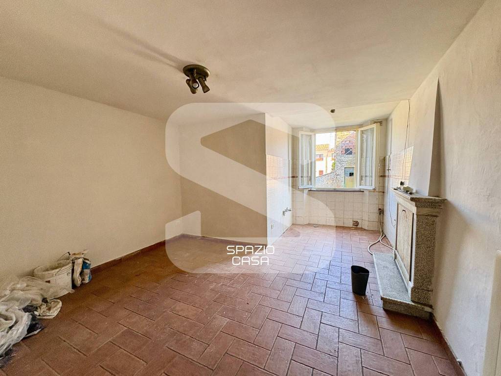 casa indipendente in vendita a Lucca in zona Nave