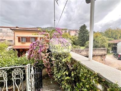 appartamento in vendita a Lucca in zona Centro Città