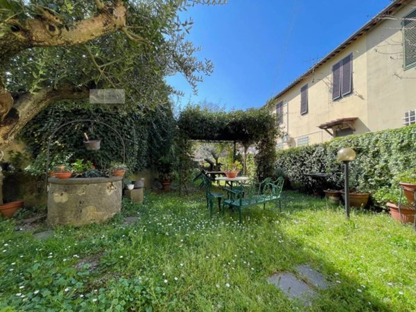 appartamento in vendita a Lucca in zona Ponte a Moriano