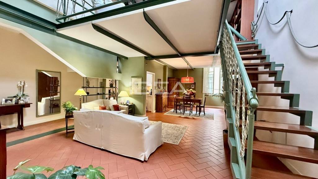 appartamento in vendita a Lucca in zona Centro Città