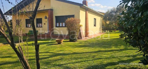 casa indipendente in vendita a Lucca in zona Zona San Concordio