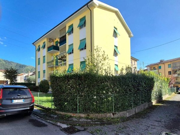 appartamento in vendita a Lucca in zona Ponte a Moriano