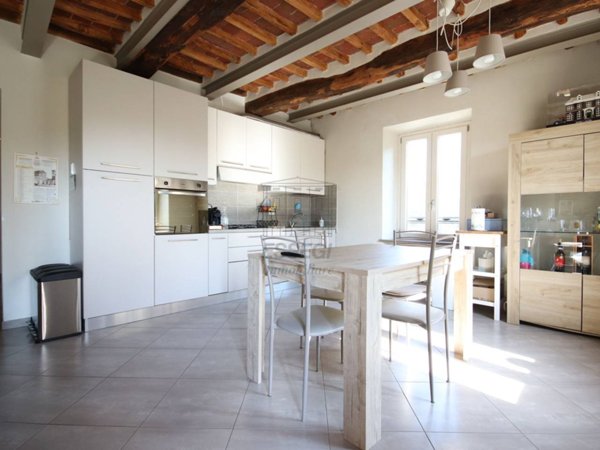 appartamento in vendita a Lucca in zona Centro Città