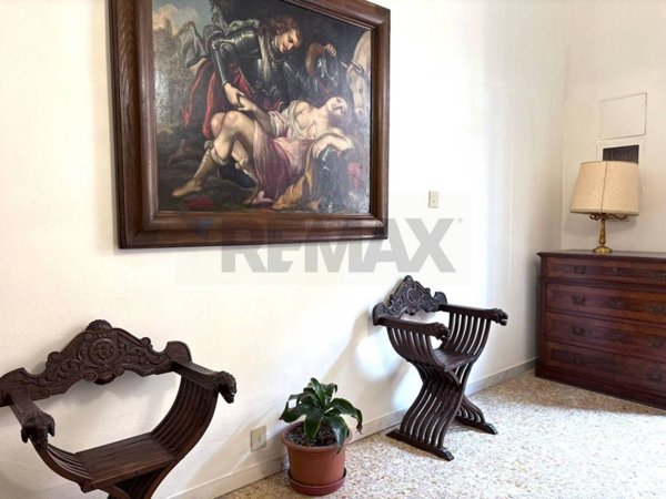 appartamento in vendita a Lucca in zona Centro Città