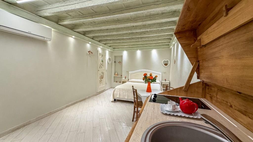 appartamento in vendita a Lucca in zona Centro Città