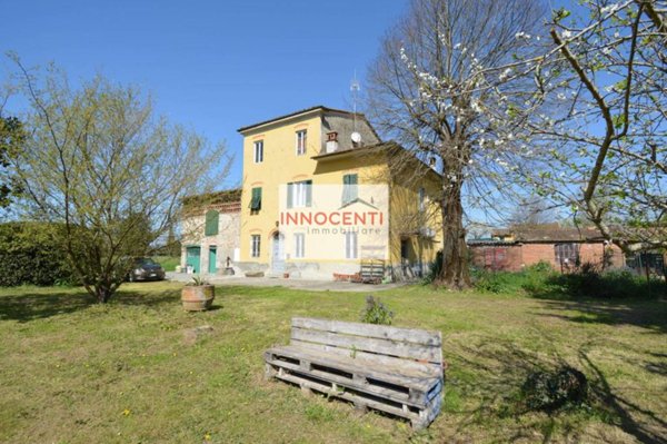 casa indipendente in vendita a Lucca in zona zona Sorbano