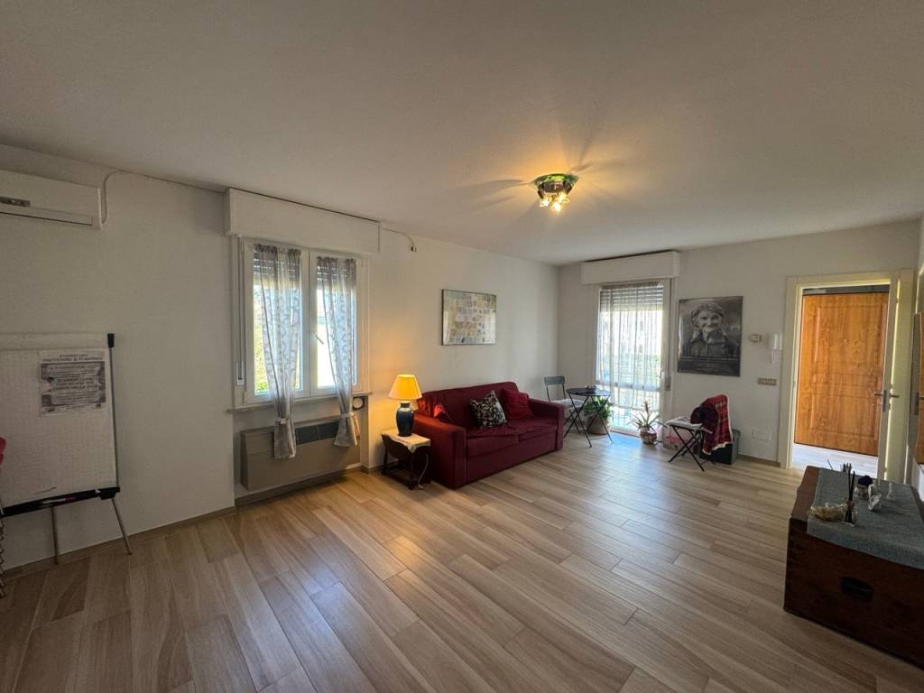 appartamento in vendita a Lucca in zona zona Arancio