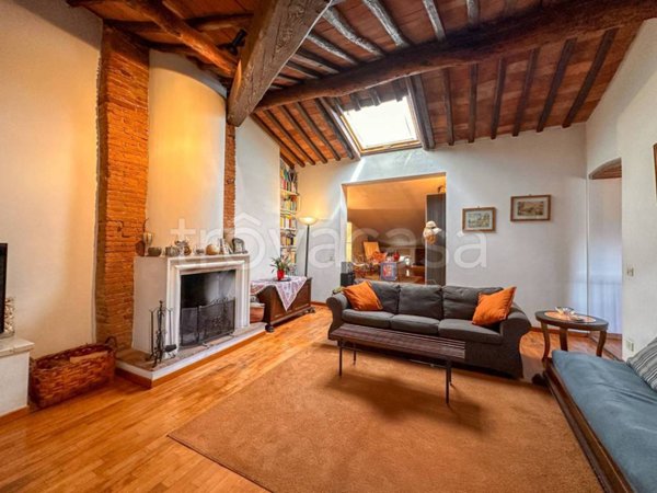 appartamento in vendita a Lucca in zona Centro Città