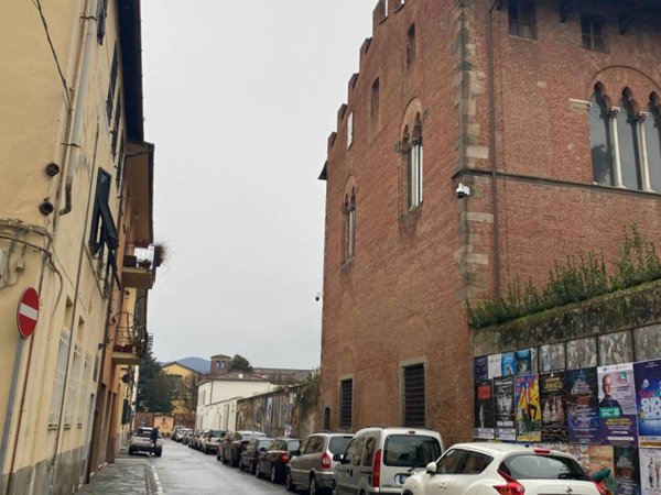 appartamento in vendita a Lucca in zona Centro Città