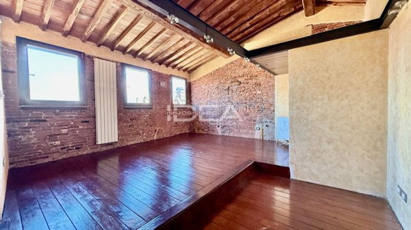 appartamento in vendita a Lucca in zona Centro Città