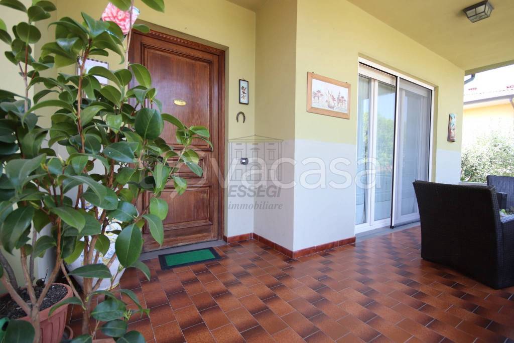 casa indipendente in vendita a Lucca in zona Sant'Angelo in Campo