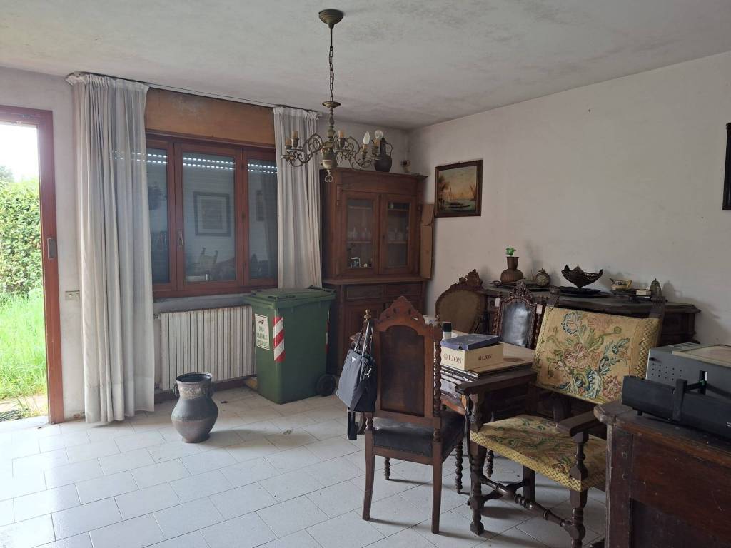 casa indipendente in vendita a Lucca in zona zona Antraccoli