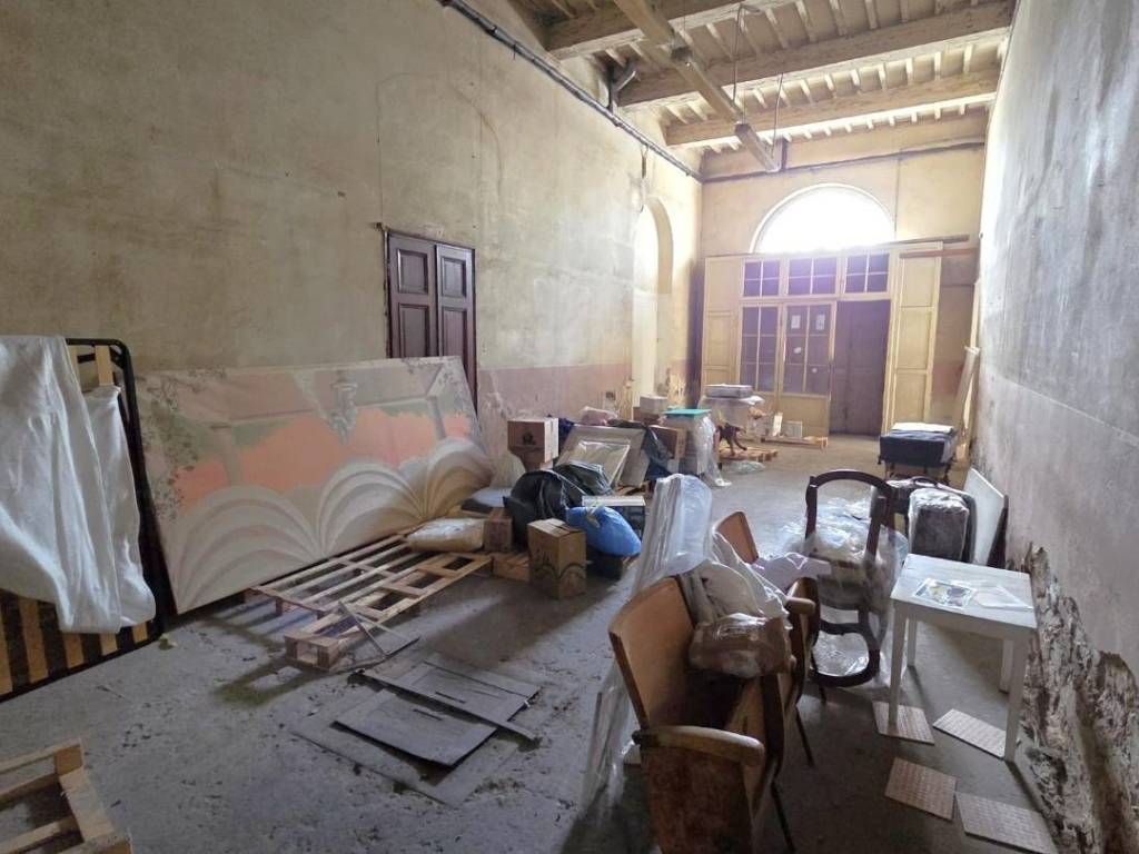 negozio in vendita a Lucca in zona Zona San Concordio