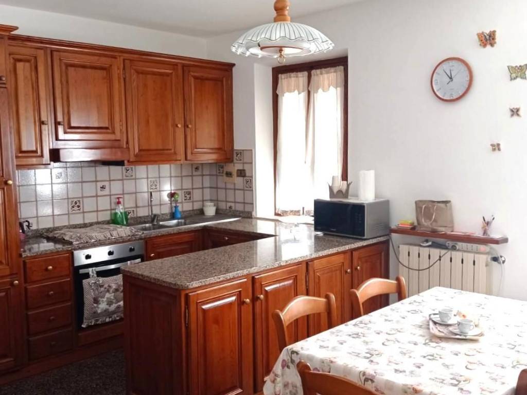 casa indipendente in vendita a Lucca in zona San Pietro a Vico