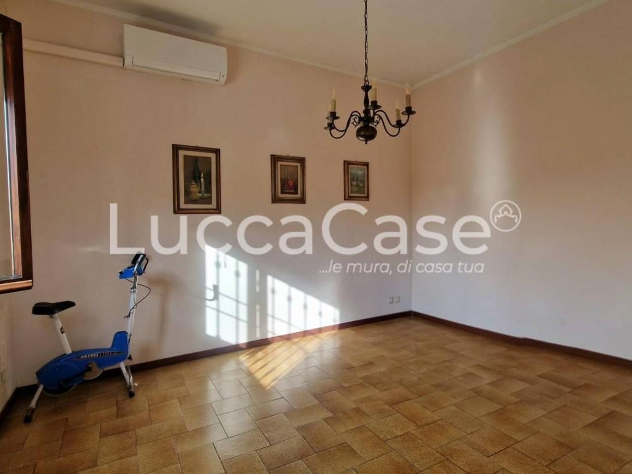 casa indipendente in vendita a Lucca in zona San Pietro a Vico