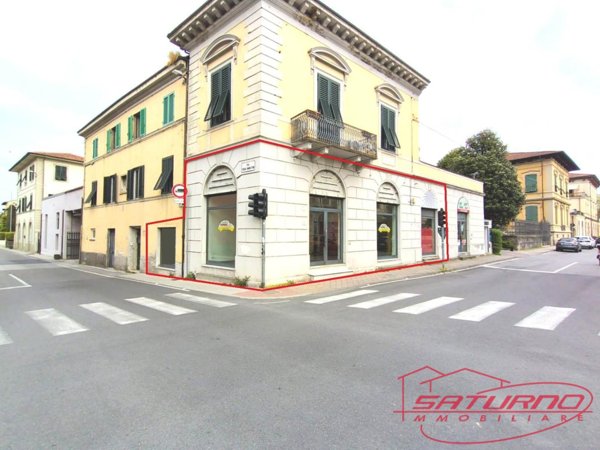 locale commerciale in vendita a Lucca in zona Zona San Concordio