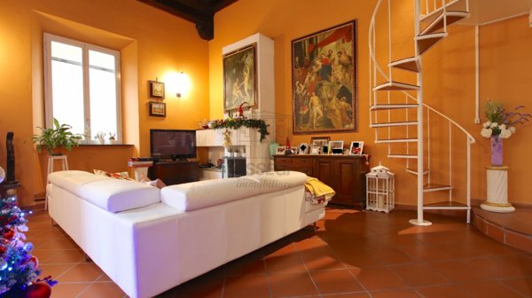 appartamento in vendita a Lucca in zona Centro Città