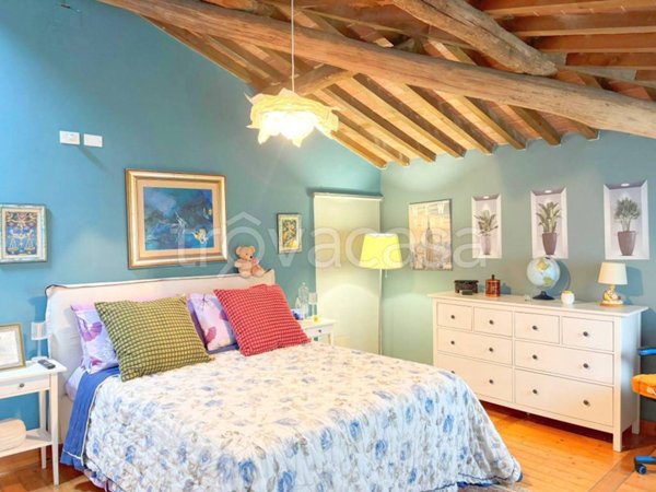 casa indipendente in vendita a Lucca in zona Ponte San Pietro