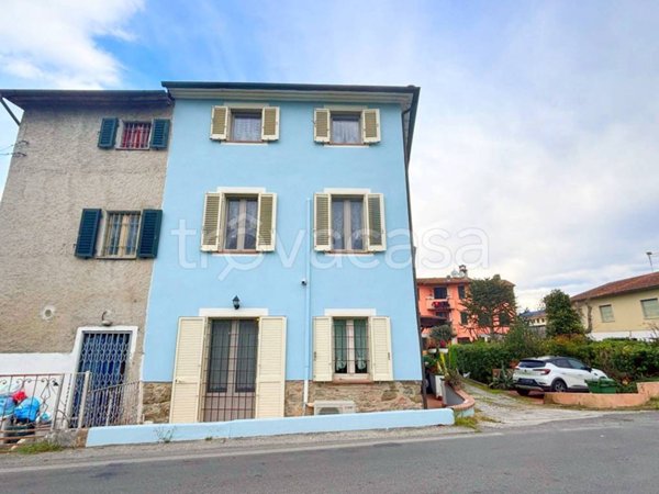 casa indipendente in vendita a Lucca in zona Ponte San Pietro