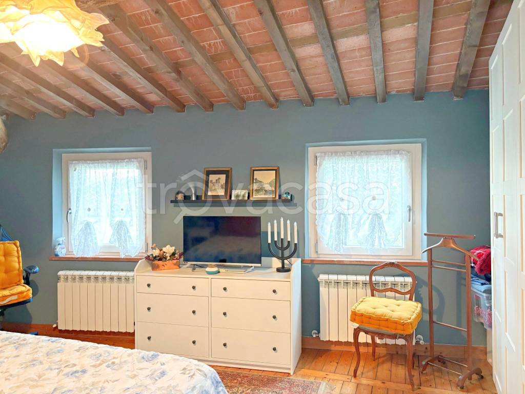 casa indipendente in vendita a Lucca in zona Ponte San Pietro
