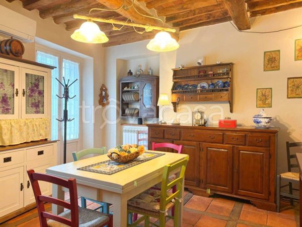 casa indipendente in vendita a Lucca in zona Ponte San Pietro