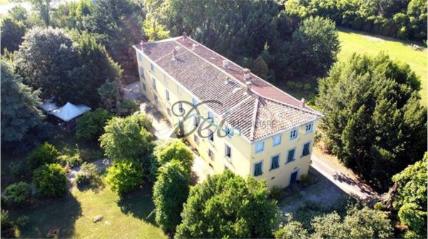 villa in vendita a Lucca in zona Ponte a Moriano